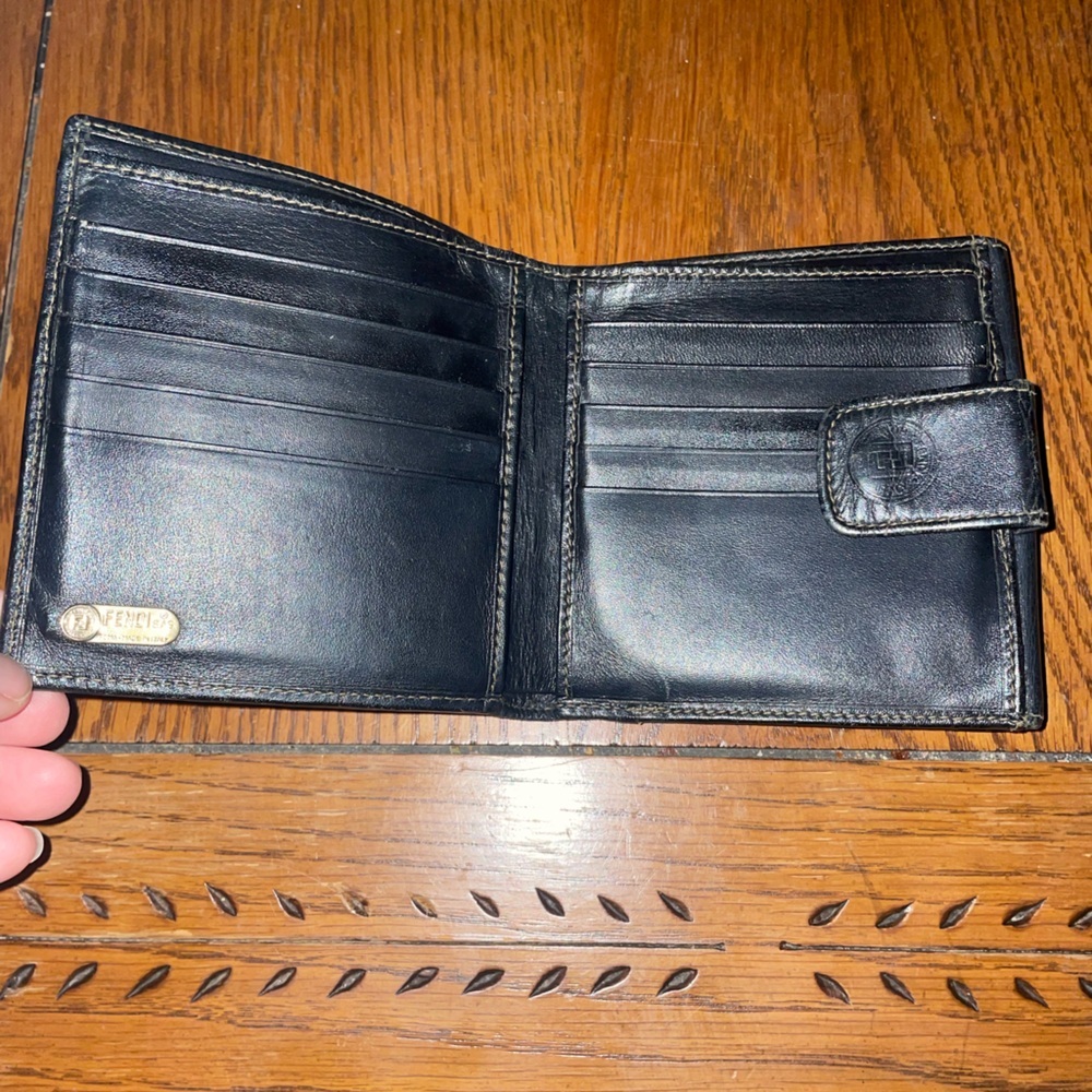 Fendi Men’s Black and Gray Wallet - Picture 4 of 6